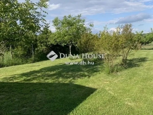 Eladó ház Érd 200 nm