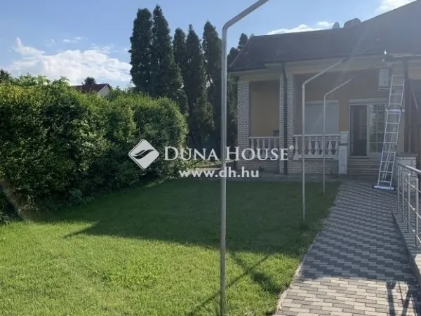Eladó ház Érd 200 nm