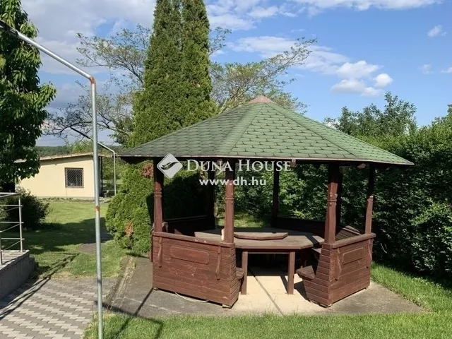 Eladó ház Érd 200 nm