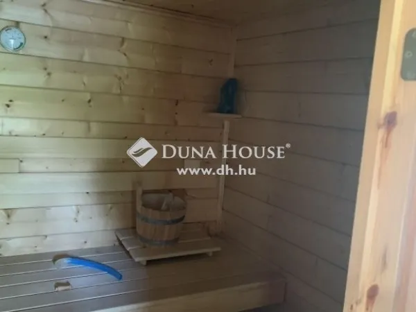 Eladó ház Érd 200 nm