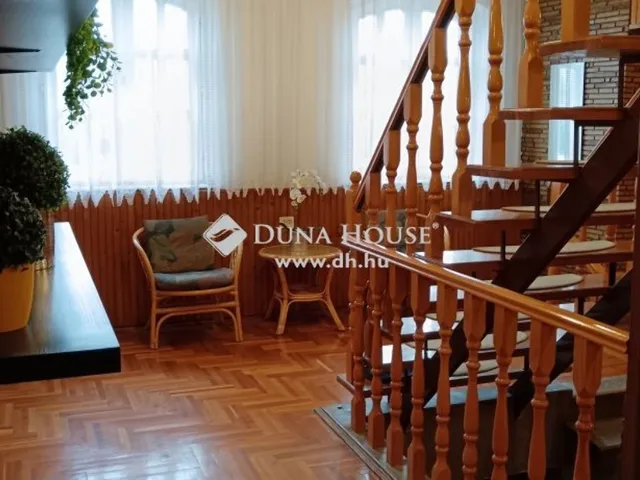 Eladó ház Budaörs 457 nm