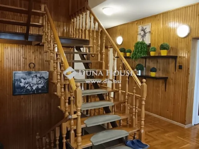 Eladó ház Budaörs 457 nm