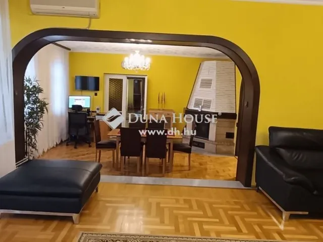 Eladó ház Budaörs 457 nm