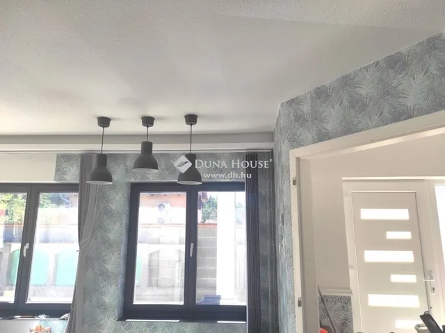 Eladó ház Mogyoród 180 nm