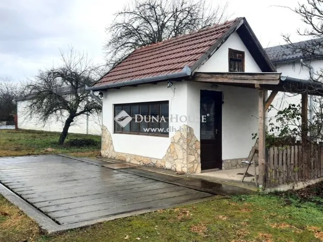 Eladó kereskedelmi és ipari ingatlan Nyáregyháza 2000 nm