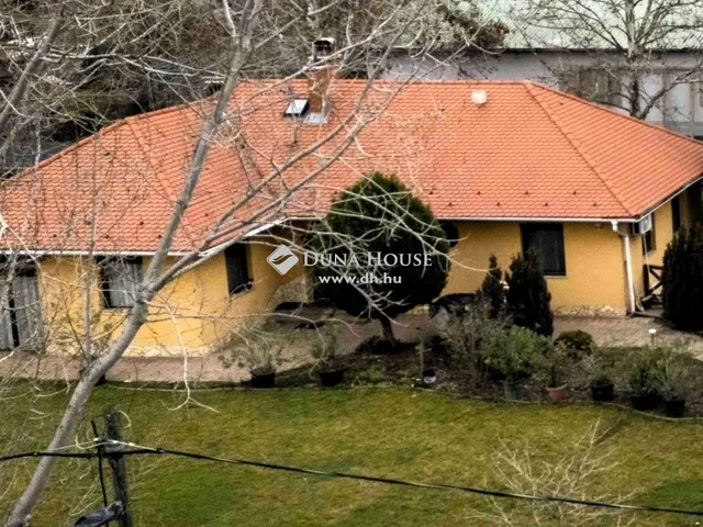 Eladó kereskedelmi és ipari ingatlan Nagytarcsa 3800 nm