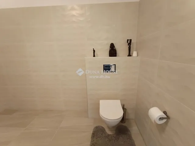 Eladó ház Pomáz 208 nm