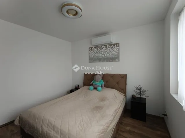 Eladó ház Pomáz 208 nm