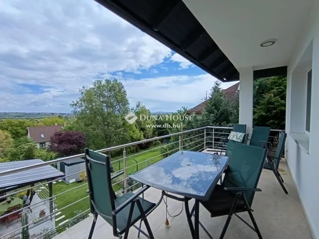 Eladó ház Pomáz 208 nm