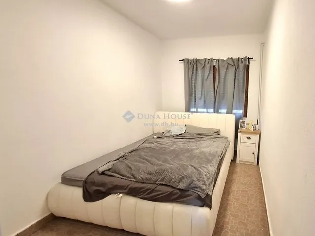 Eladó ház Felsőpakony 210 nm