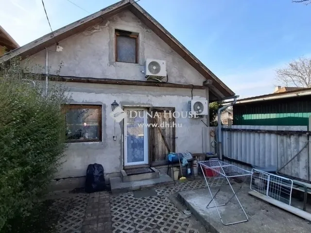 Eladó ház Felsőpakony 210 nm