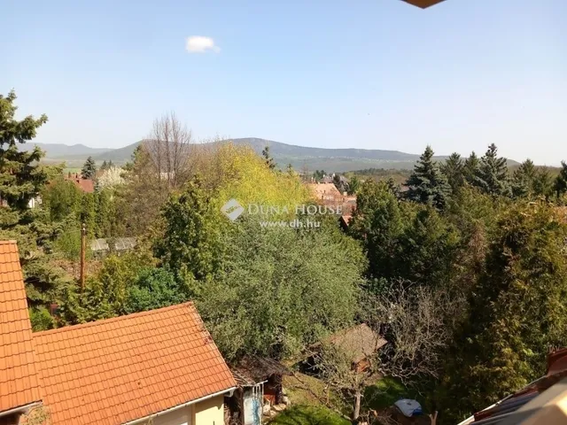 Eladó lakás Solymár 65 nm