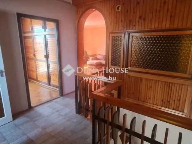 Eladó ház Vecsés 160 nm