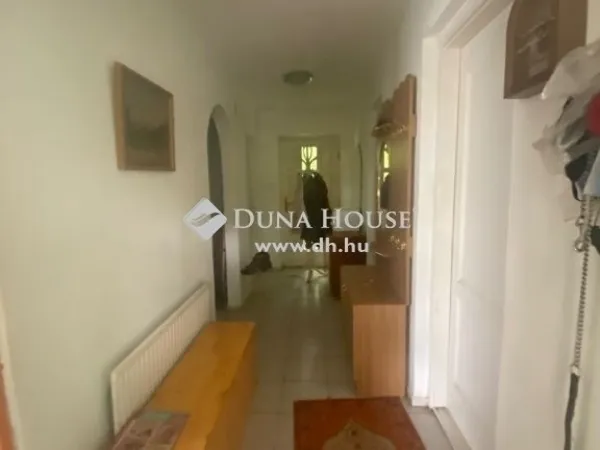Eladó ház Veresegyház 210 nm