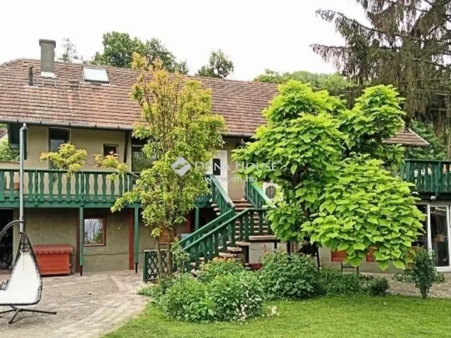Eladó ház Visegrád 251 nm