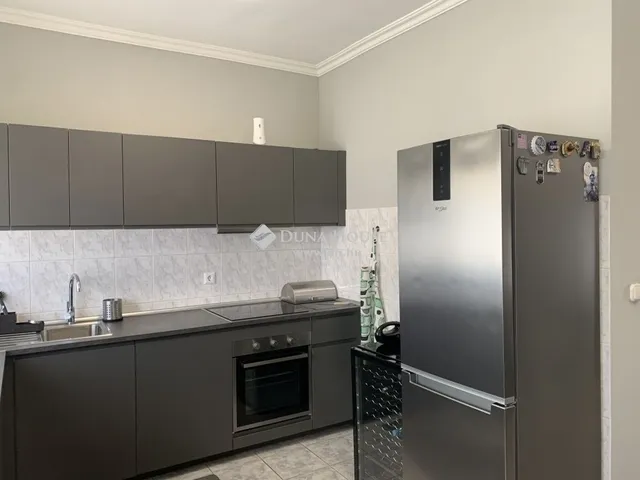 Eladó ház Fót 298 nm