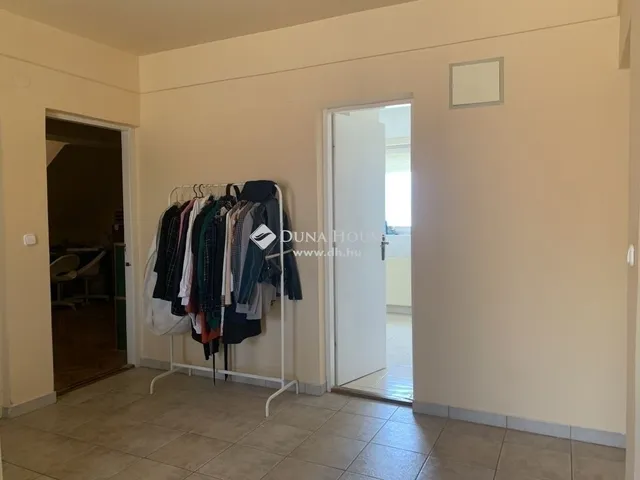 Eladó ház Fót 298 nm