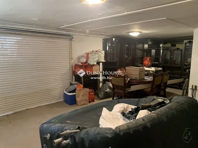 Eladó ház Fót 298 nm