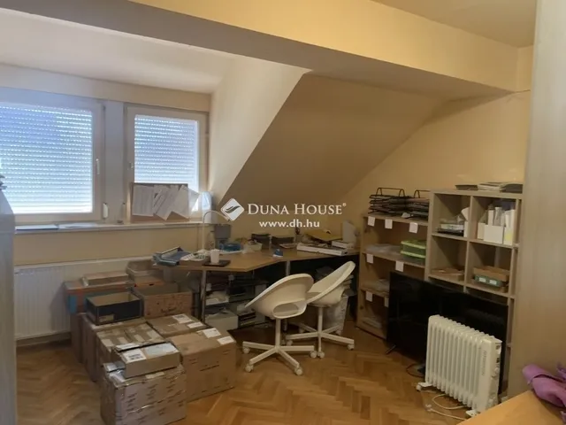 Eladó ház Fót 298 nm