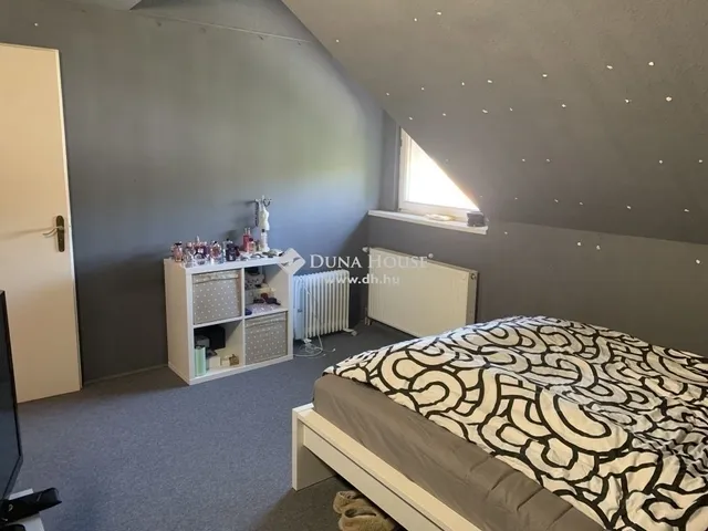 Eladó ház Fót 298 nm