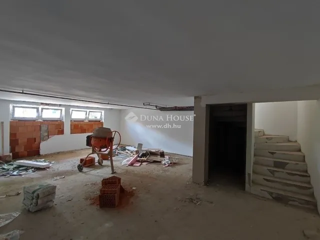 Eladó ház Budapest XVII. kerület, Szent-László telep 137 nm
