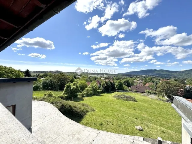 Eladó ház Üröm 783 nm