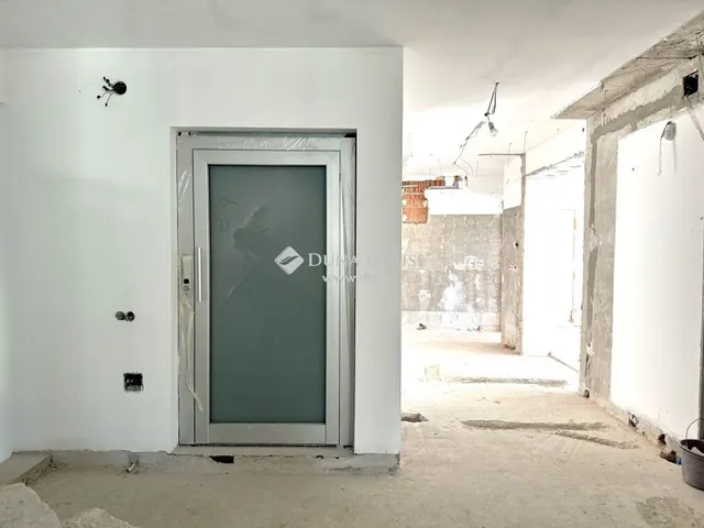 Eladó ház Üröm 783 nm