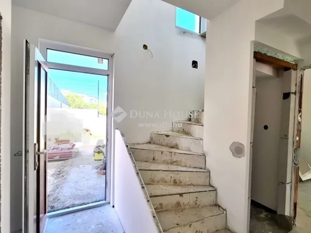 Eladó ház Budapest III. kerület, Aranyhegy 106 nm