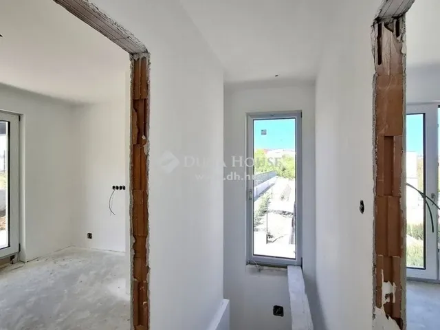 Eladó ház Budapest III. kerület, Aranyhegy 106 nm