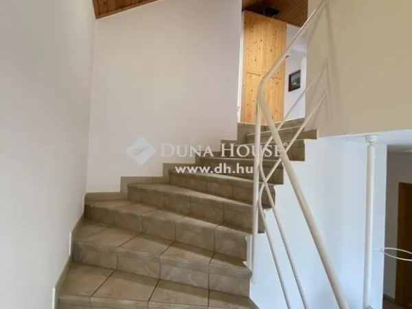 Eladó ház Budapest XVII. kerület 210 nm