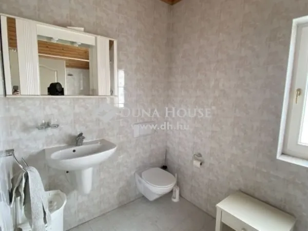 Eladó ház Budapest XVII. kerület 210 nm