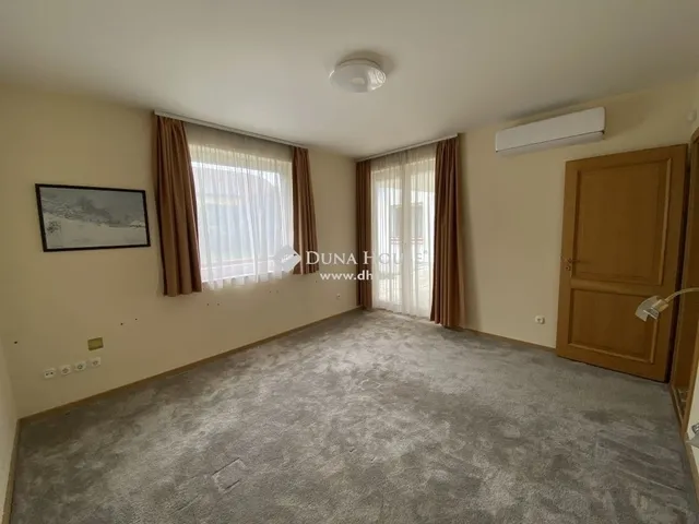 Eladó ház Budapest XVII. kerület 210 nm