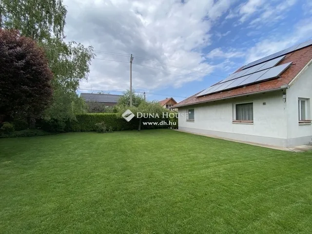 Eladó ház Budapest XVII. kerület 210 nm