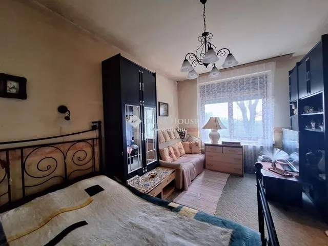 Eladó lakás Gyál 128 nm