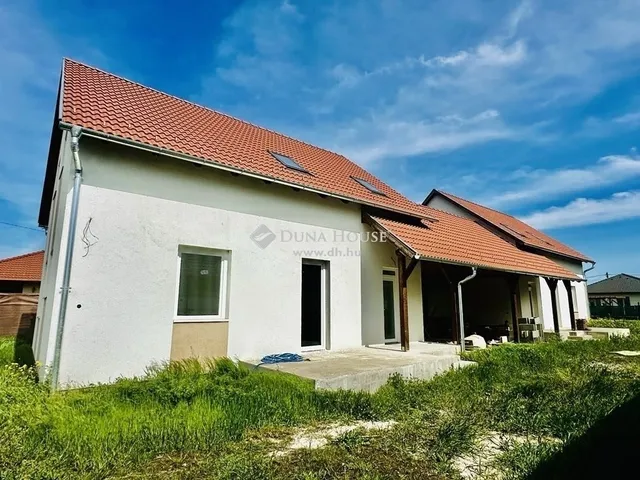 Eladó ház Délegyháza 128 nm