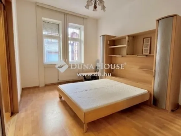 Eladó lakás Budapest I. kerület 71 nm
