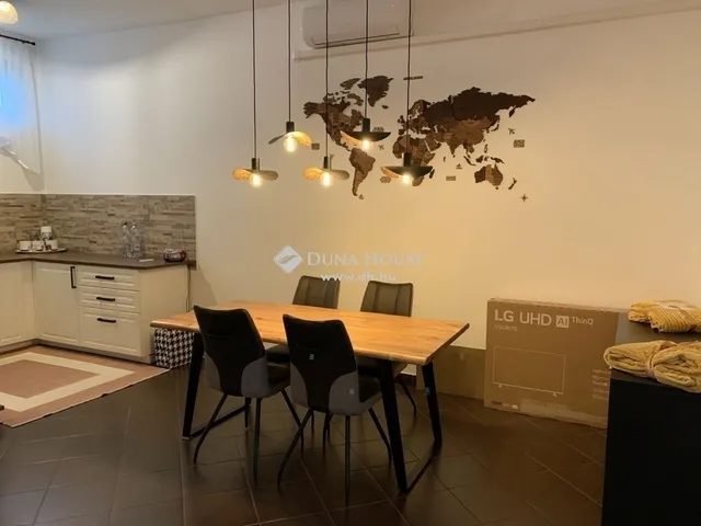 Eladó ház Érd 378 nm