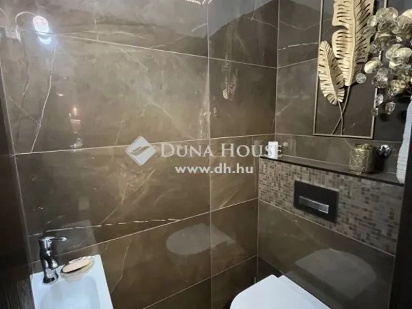 Eladó lakás Budapest I. kerület 80 nm