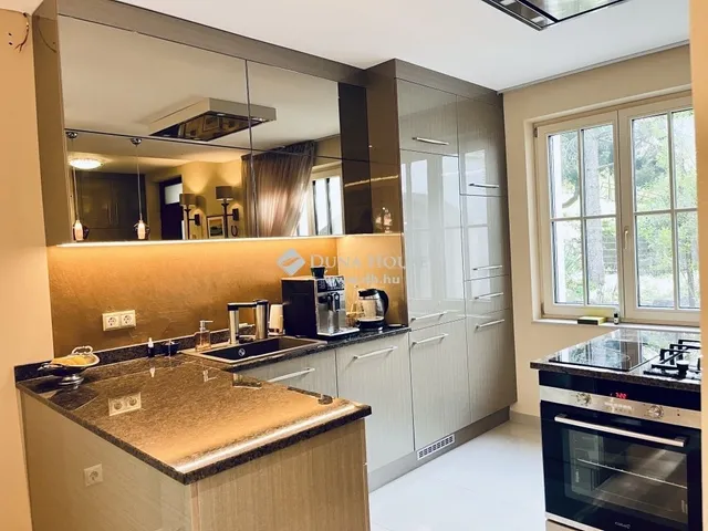 Eladó lakás Budapest I. kerület 80 nm