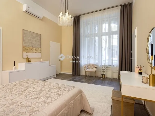 Eladó lakás Budapest VI. kerület 71 nm