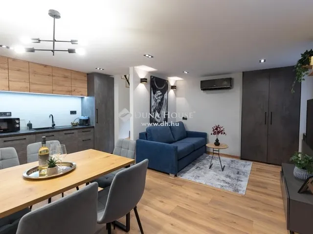 Eladó lakás Budapest VI. kerület 178 nm