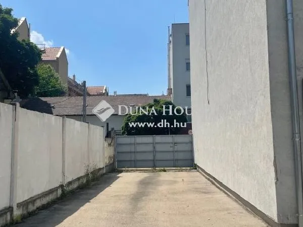 Eladó kereskedelmi és ipari ingatlan Budapest XIII. kerület 2400 nm