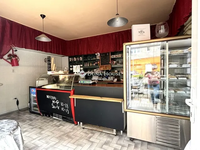 Eladó kereskedelmi és ipari ingatlan Budapest XIII. kerület 27 nm