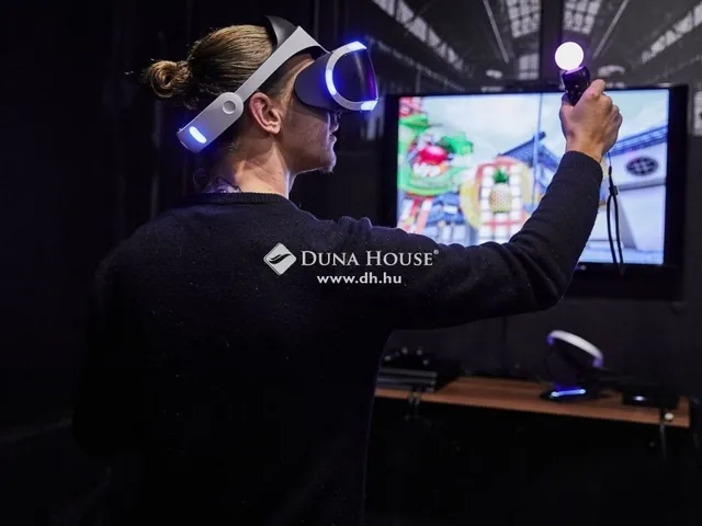 Eladó kereskedelmi és ipari ingatlan Budapest XXI. kerület, Csepel Belváros 1670 nm