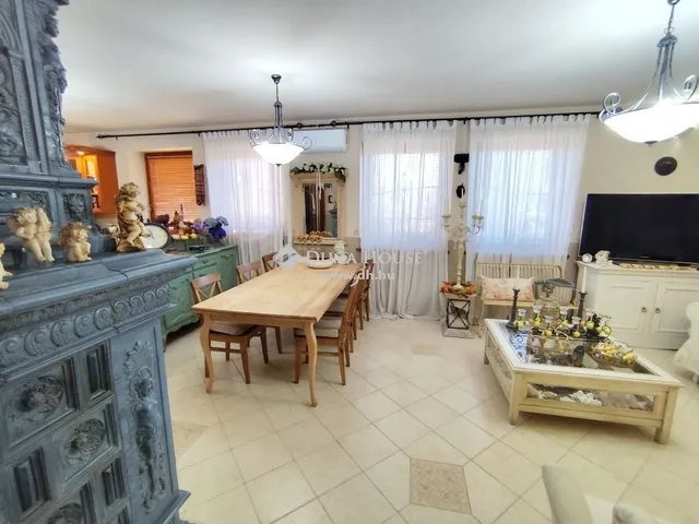 Eladó ház Budapest XXI. kerület, Csepel Kertváros 262 nm