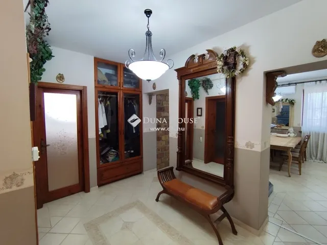 Eladó ház Budapest XXI. kerület, Csepel Kertváros 262 nm