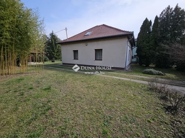 Eladó ház Budapest XXI. kerület, Vízmű lakótelep 125 nm