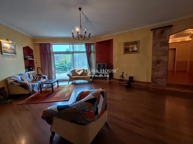 Eladó ház Budapest XVII. kerület 260 nm