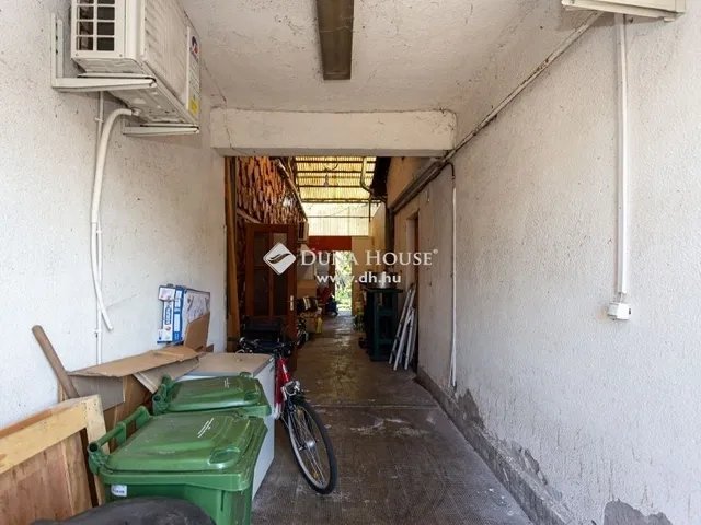 Eladó ház Budapest XVI. kerület 175 nm
