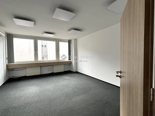 Eladó kereskedelmi és ipari ingatlan Budapest XIII. kerület 335 nm
